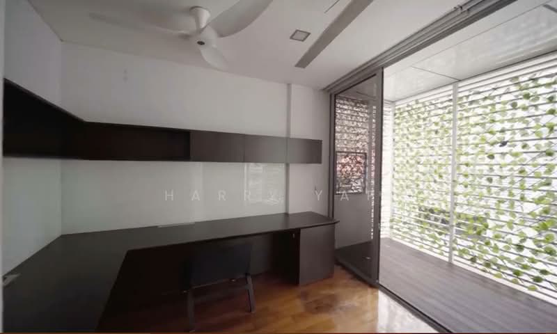 Jalan Elok, Orchard/Newton Area, 5 Bedrooms, 6,600 sqft, Corner Terrace For Sale, by Harry Yap, 500224477 - Study - PropertyGuru.com.sg