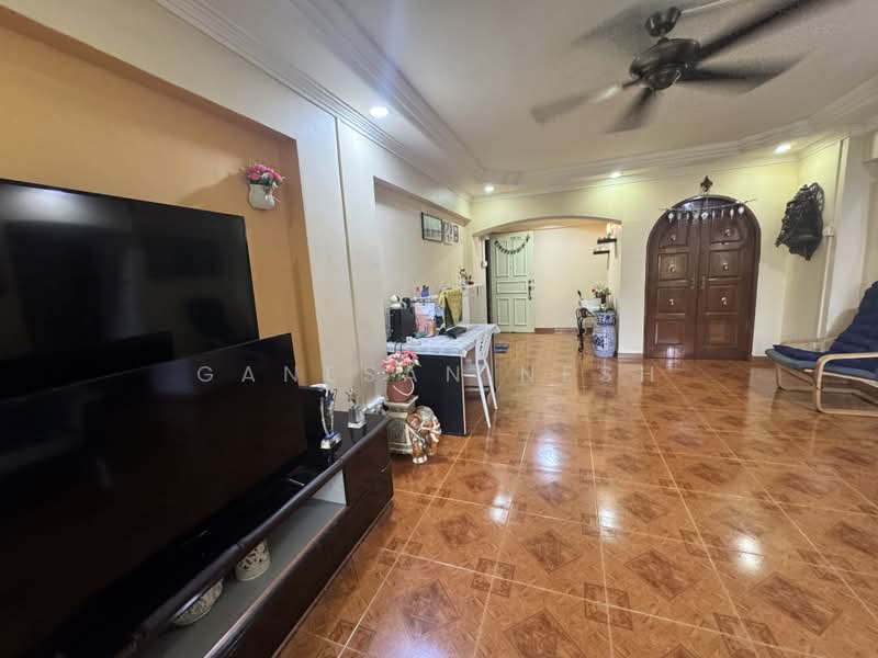 641 Choa Chu Kang Street 64, 641 Choa Chu Kang Street 64, 3 Bedrooms, 1,323 sqft, HDB Flat For Sale, by Ganesan Nesh, 500224479 - Living Room - PropertyGuru.com.sg