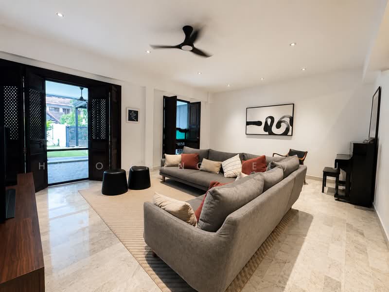 Landed Terrace Freehold D19, Rosyth Road, Hougang / Punggol / Sengkang, 6 Bedrooms, 3,500 sqft, Terraced House For Sale, by Hugo (Ping Wei) Xu, 500224480 - Living Room - PropertyGuru.com.sg
