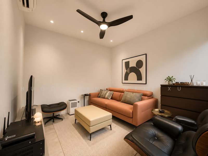 Landed Terrace Freehold D19, Rosyth Road, Hougang / Punggol / Sengkang, 6 Bedrooms, 3,500 sqft, Terraced House For Sale, by Hugo (Ping Wei) Xu, 500224480 - Living Room - PropertyGuru.com.sg
