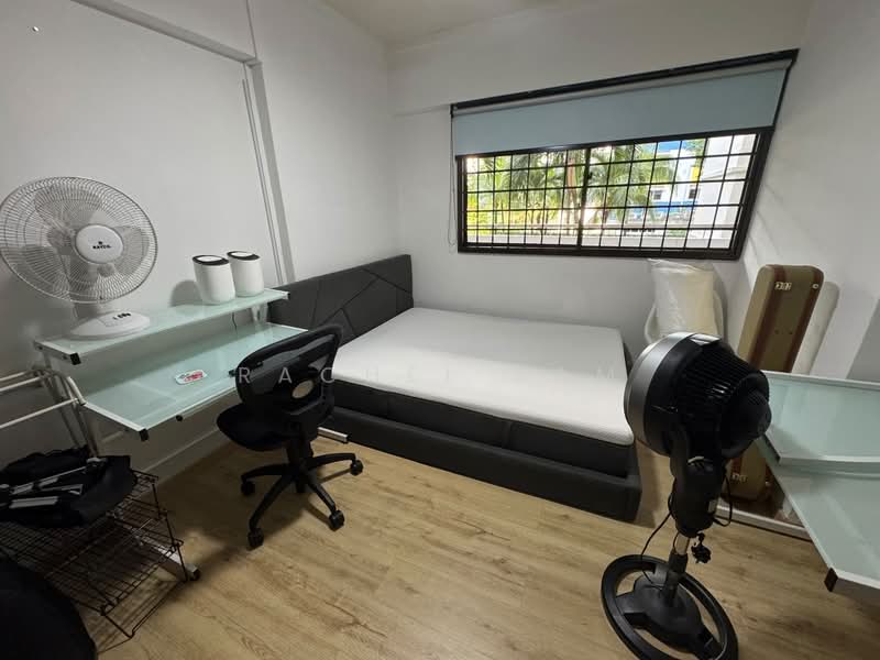 329 Sembawang Close, 329 Sembawang Close, Room Rental, 100 sqft, HDB Flat For Rent, by Rachel Sam, 500224482 - Bedroom - PropertyGuru.com.sg
