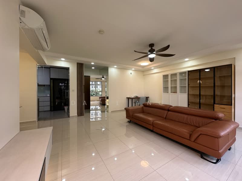 876C Tampines Avenue 8, 876C Tampines Avenue 8, 2 Bedrooms, 1,216 sqft, HDB Flat For Rent, by Daryl Ang, 500224494 - Living Room - PropertyGuru.com.sg
