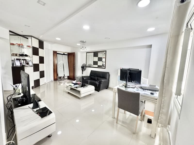 407B Fernvale Road, 407B Fernvale Road, Room Rental, 200 sqft, HDB Flat For Rent, by Esther Low, 500224495 - Living Room - PropertyGuru.com.sg