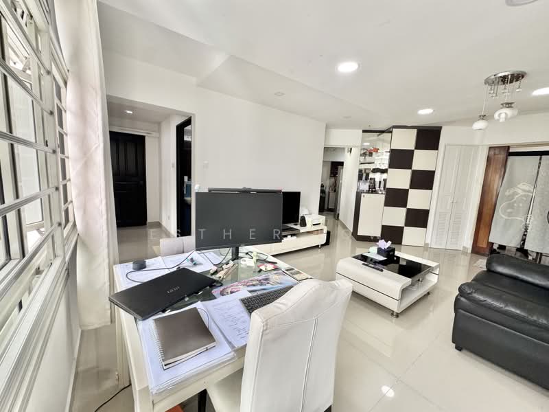 407B Fernvale Road, 407B Fernvale Road, Room Rental, 200 sqft, HDB Flat For Rent, by Esther Low, 500224495 - Living Room - PropertyGuru.com.sg