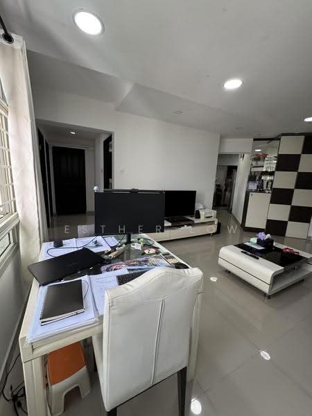 407B Fernvale Road, 407B Fernvale Road, Seletar / Yio Chu Kang, Room Rental, 200 sqft, HDB Flat For Rent, by Esther Low, 500224495 - PropertyGuru.com.sg