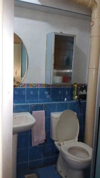 311C Anchorvale Lane, 311C Anchorvale Lane, 3 Bedrooms, 1,200 sqft, HDB Flat For Rent, by Andrew Teo T W, 500224500 - Bathroom - PropertyGuru.com.sg