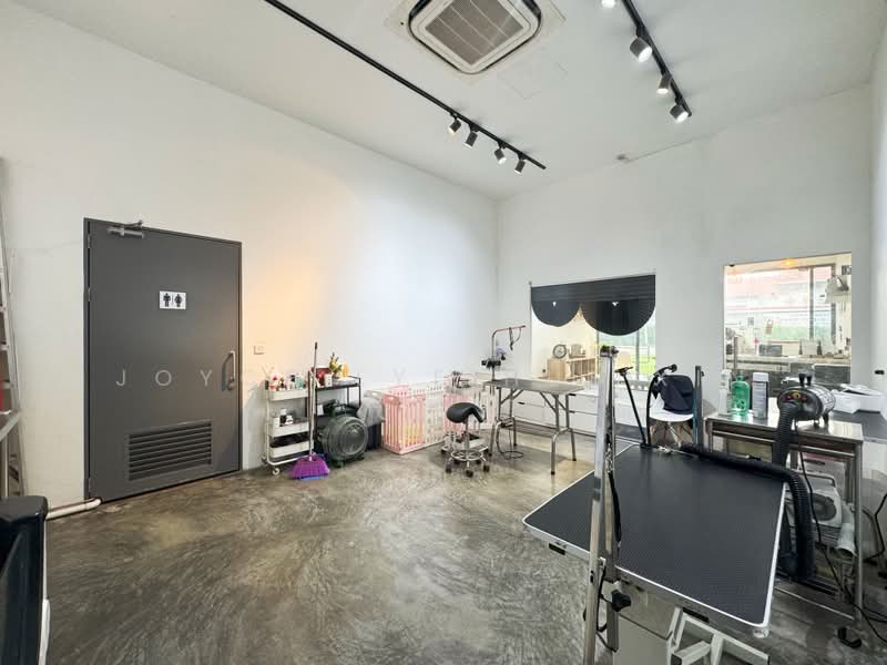 Prestige Point, 398 Upper Paya Lebar Road, Hougang / Punggol / Sengkang, 592 sqft, Shop / Shophouse For Sale, by Joyce Lye Hui Xin, 500224507 - Interior - CommercialGuru.com.sg