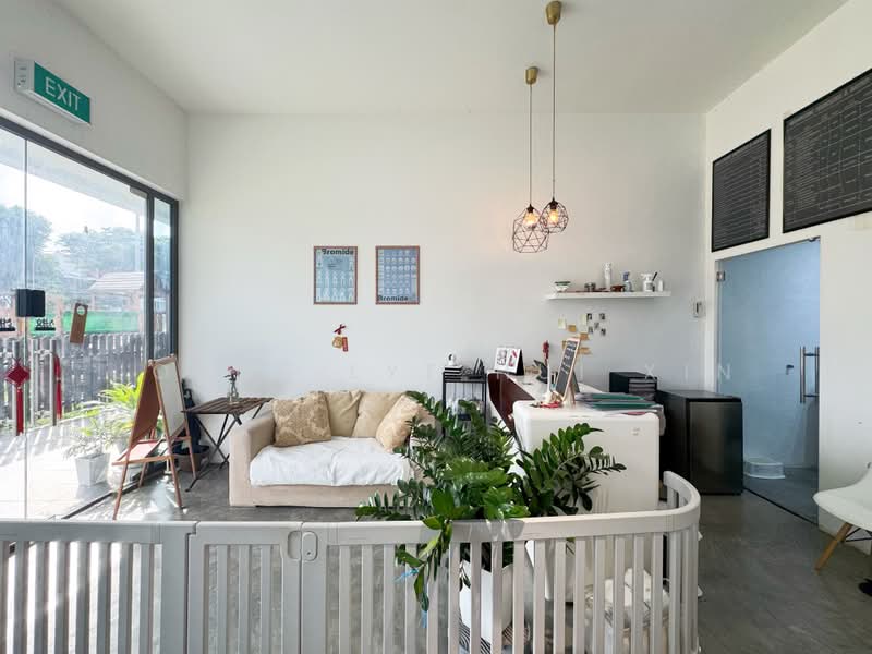 Prestige Point, 398 Upper Paya Lebar Road, Hougang / Punggol / Sengkang, 592 sqft, Shop / Shophouse For Sale, by Joyce Lye Hui Xin, 500224507 - Living Room - CommercialGuru.com.sg