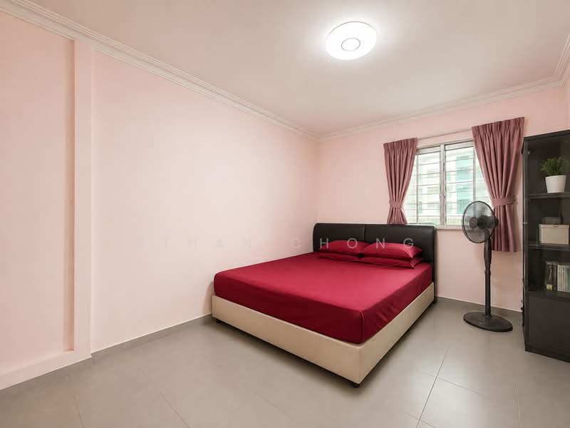 816 Woodlands Street 82, 816 Woodlands Street 82, 6 Bedrooms, 1,905 sqft, HDB Flat For Sale, by Ethan Chong, 500224518 - Bedroom - PropertyGuru.com.sg