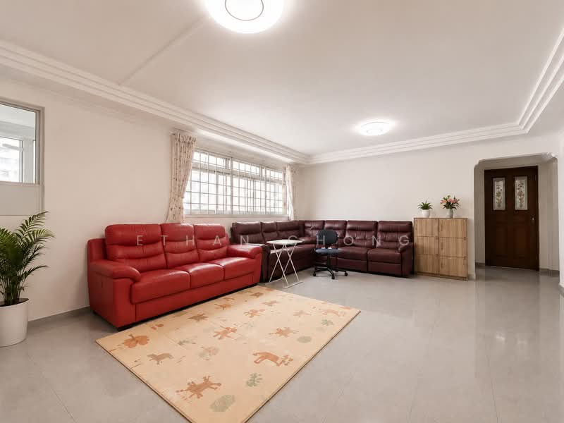 816 Woodlands Street 82, 816 Woodlands Street 82, 6 Bedrooms, 1,905 sqft, HDB Flat For Sale, by Ethan Chong, 500224518 - Living Room - PropertyGuru.com.sg