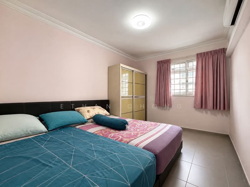 816 Woodlands Street 82, 816 Woodlands Street 82, 6 Bedrooms, 1,905 sqft, HDB Flat For Sale, by Ethan Chong, 500224518 - Bedroom - PropertyGuru.com.sg