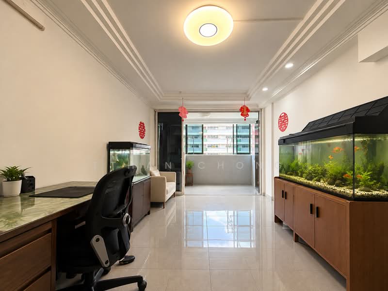 816 Woodlands Street 82, 816 Woodlands Street 82, 6 Bedrooms, 1,905 sqft, HDB Flat For Sale, by Ethan Chong, 500224518 - Living Room - PropertyGuru.com.sg