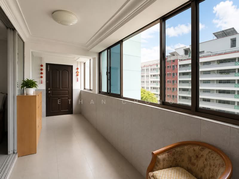 816 Woodlands Street 82, 816 Woodlands Street 82, 6 Bedrooms, 1,905 sqft, HDB Flat For Sale, by Ethan Chong, 500224518 - Corridor - PropertyGuru.com.sg