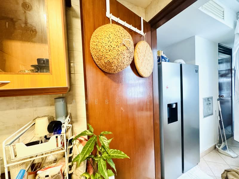 Windermere, 30 Choa Chu Kang Street 64, 4 Bedrooms, 2,077 sqft, Condominium For Sale, by Vanessa Lim, 500224523 - Kitchen - PropertyGuru.com.sg