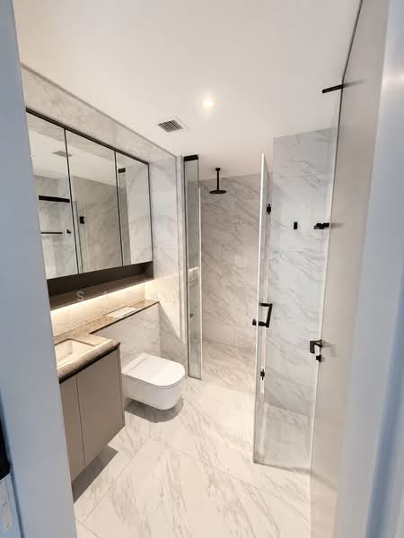 The Landmark, 173 Chin Swee Road, Alexandra / Commonwealth, 1 Bedroom, 495 sqft, Condominium For Sale, by Sarah Wong, 500224531 - Bathroom - PropertyGuru.com.sg