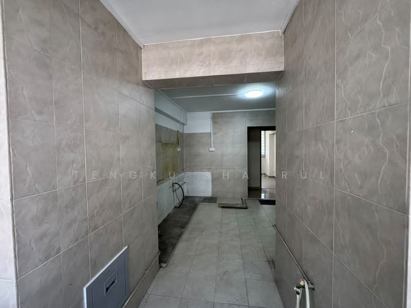 444 Hougang Avenue 8, 444 Hougang Avenue 8, 3 Bedrooms, 1,108 sqft, HDB Flat For Sale, by TENGKU SHAHRUL, 500224533 - Interior - PropertyGuru.com.sg