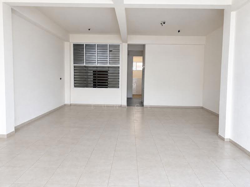 Ground Floor Shop for Rent with 2 Parking Space, Opal Crescent, Balestier / Toa Payoh, 1,100 sqft, Shop / Shophouse For Rent, by Eunice Wong, 500224534 - Interior - CommercialGuru.com.sg