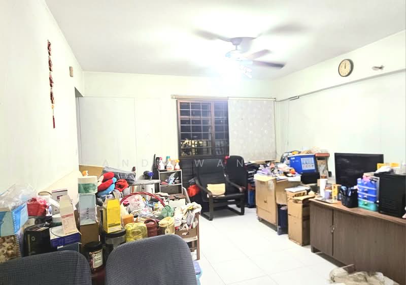 180 Bedok North Road, 180 Bedok North Road, 3 Bedrooms, 990 sqft, HDB Flat For Sale, by Candy Wan B H, 500224535 - Living Room - PropertyGuru.com.sg
