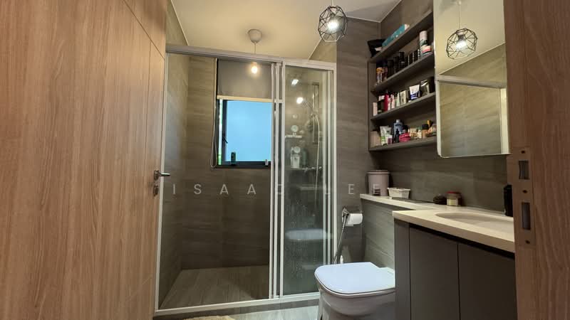 Hundred Palms Residences, 262 Yio Chu Kang Road, 4 Bedrooms, 1,270 sqft, Executive Condominium For Rent, by Isaac Lee, 500224536 - Bathroom - PropertyGuru.com.sg