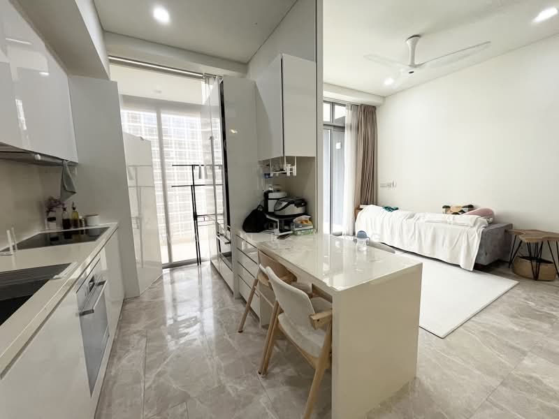 The Laurels @ Cairnhill Road, 38 Cairnhill Road, 2 Bedrooms, 1,001 sqft, Condominium For Rent, by Wayne Ong, 500224554 - Kitchen - PropertyGuru.com.sg