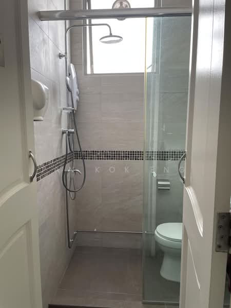 D'Centennial, 100 Lorong 23 Geylang, 3,100 sqft, Light Industrial (B1) For Sale, by Tan Kok Eng, 500224557 - Bathroom - CommercialGuru.com.sg