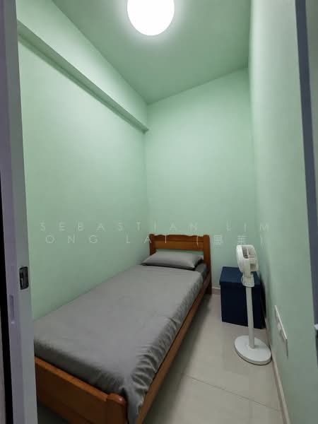 CHEAP City Fringe Freehold 1 plus study!, , 1 Bedroom, 463 sqft, Apartment For Sale, by Sebastian Lim Ong Lai (恩莱), 500224581 - Bedroom - PropertyGuru.com.sg