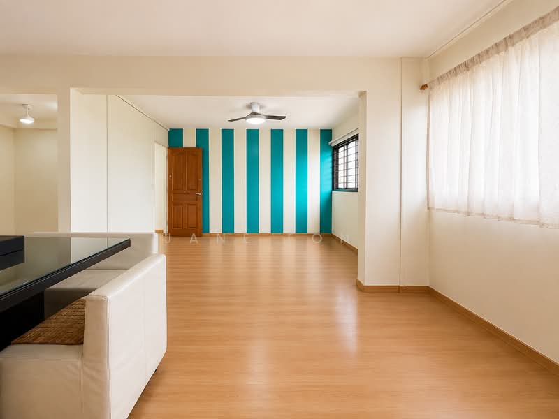 407 Bedok North Avenue 3, 407 Bedok North Avenue 3, 3 Bedrooms, 1,270 sqft, HDB Flat For Rent, by Jane Fong, 500224584 - Living Room - PropertyGuru.com.sg