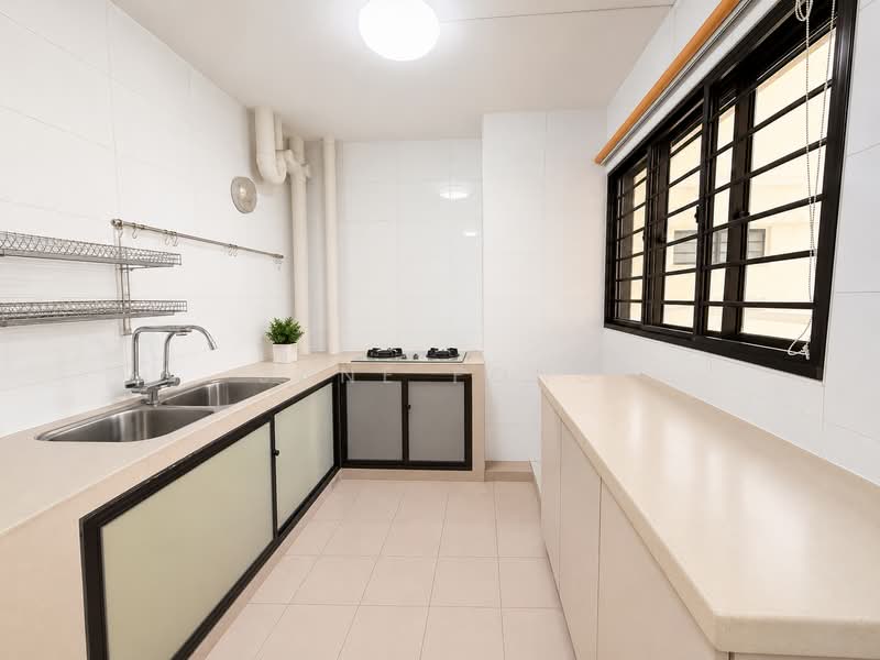407 Bedok North Avenue 3, 407 Bedok North Avenue 3, 3 Bedrooms, 1,270 sqft, HDB Flat For Rent, by Jane Fong, 500224584 - Kitchen - PropertyGuru.com.sg
