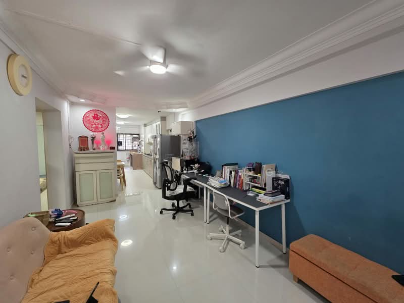 321 Ang Mo Kio Avenue 1, 321 Ang Mo Kio Avenue 1, 3 Bedrooms, 786 sqft, HDB Flat For Sale, by Jenny Ong, 500224590 - Living Room - PropertyGuru.com.sg