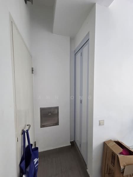 Viz at Holland, 221 Queensway, 3 Bedrooms, 1,259 sqft, Condominium For Rent, by Ann Ong, 500224595 - Entrance - PropertyGuru.com.sg