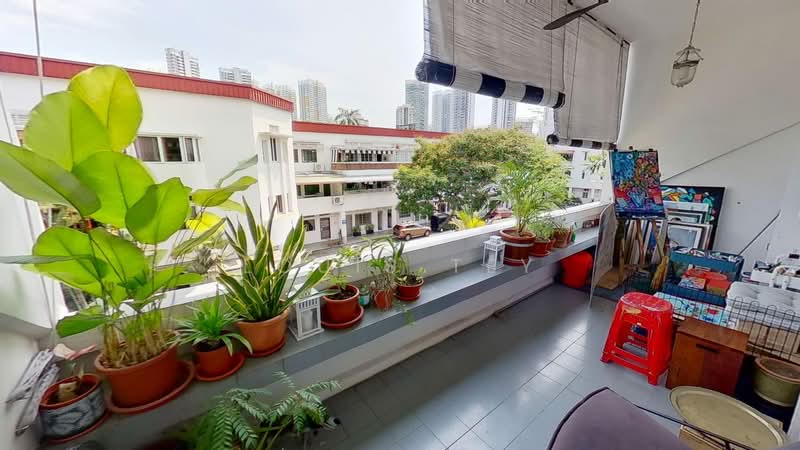 56 Eng Hoon Street, 56 Eng Hoon Street, 3 Bedrooms, 1,001 sqft, Walk-up Apartment For Rent, by Louis Tey, 500224598 - Balcony - PropertyGuru.com.sg