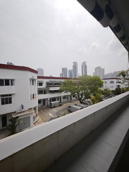 56 Eng Hoon Street, 56 Eng Hoon Street, Alexandra / Commonwealth, 3 Bedrooms, 1,001 sqft, Walk-up Apartment For Rent, by Louis Tey, 500224598 - Exterior - PropertyGuru.com.sg