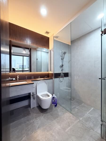 Lavender Residence, 288 Lavender street, 2 Bedrooms, 463 sqft, Condominium For Sale, by Tracy Lim, 500224601 - Bathroom - PropertyGuru.com.sg