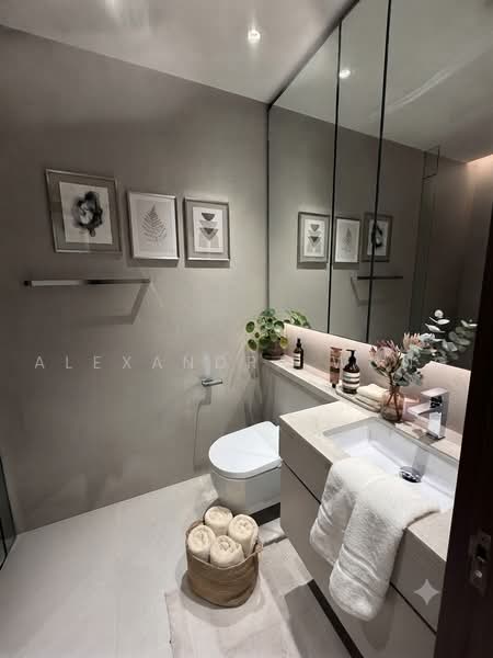 The Robertson Opus, 11 Unity Street, Studio, 431 sqft, Condominium For Sale, by Alexandra Wong, 500224605 - Bathroom - PropertyGuru.com.sg