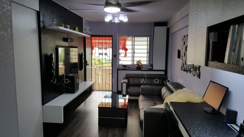 520 Bedok North Avenue 1, 520 Bedok North Avenue 1, 2 Bedrooms, 721 sqft, HDB Flat For Rent, by Jonquil Woon, 500224607 - Living Room - PropertyGuru.com.sg