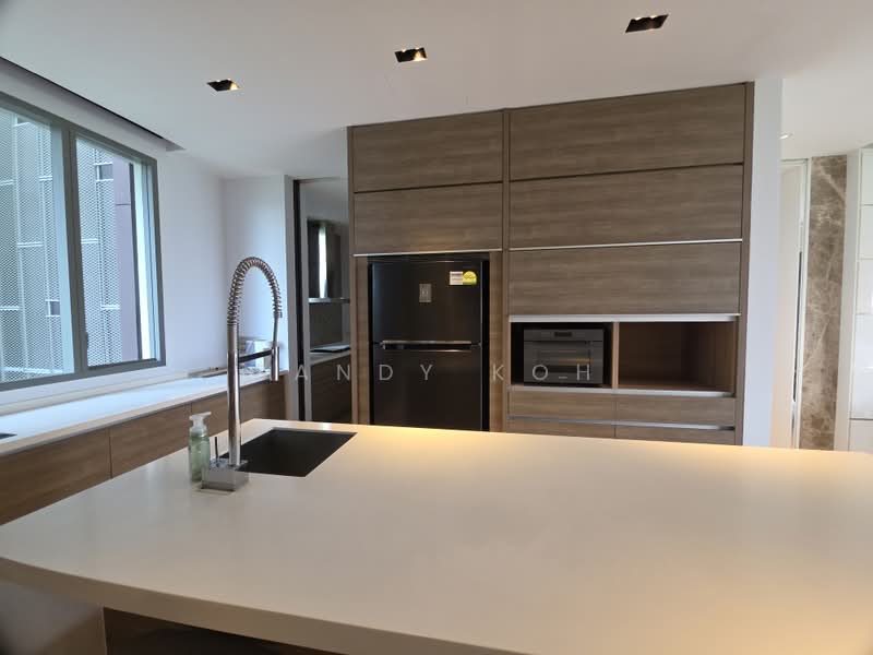 Leedon Residence, 10 Leedon Heights, 3 Bedrooms, 2,110 sqft, Condominium For Rent, by Sandy Koh, 500224621 - Kitchen - PropertyGuru.com.sg