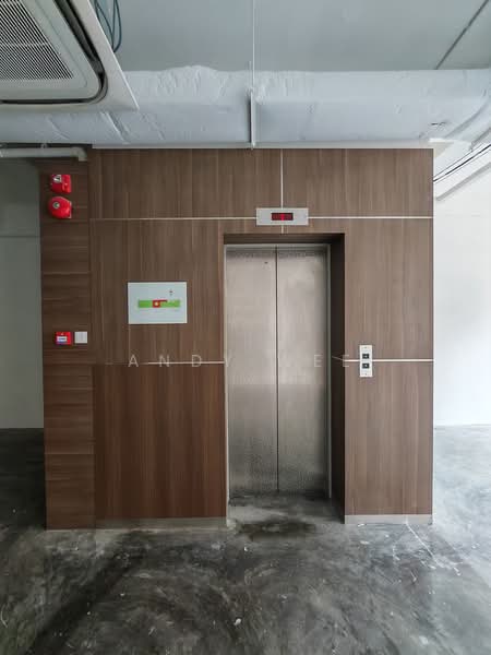 Hong Kong Street Office / Retail / Services Space for Rent, Hong Kong Street, 1,403 sqft, Office For Rent, by Andy Wee, 500224622 - CommercialGuru.com.sg