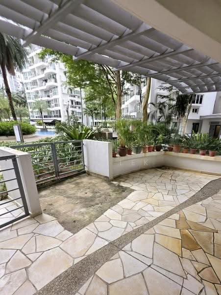 Cote D'Azur, 62 Marine Parade Road, 1 Bedroom, 990 sqft, Condominium For Sale, by Sam Lek, 500224626 - Expansive Patio - PropertyGuru.com.sg