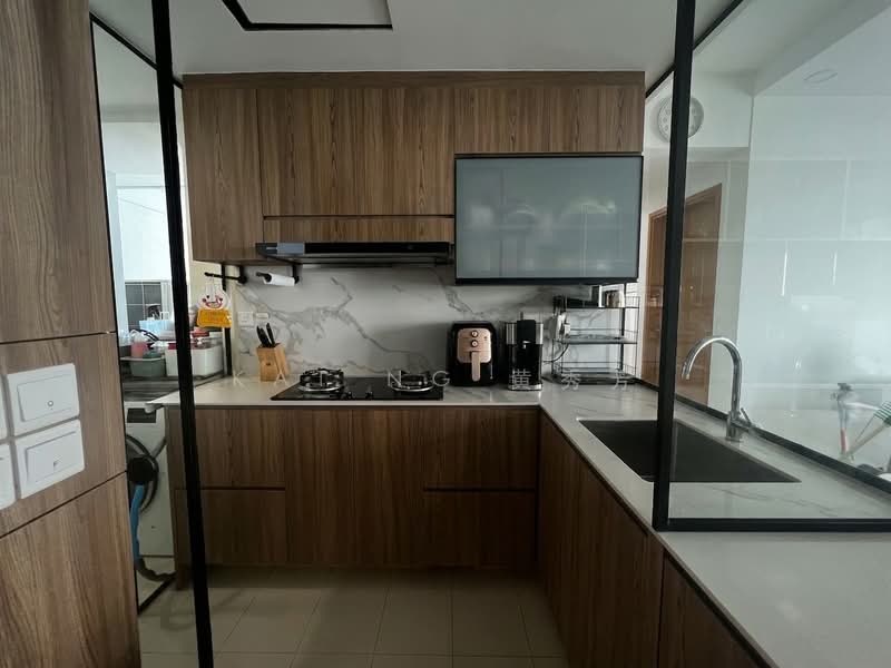 Vista Residences, 26 Jalan Datoh, 4 Bedrooms, 1,410 sqft, Condominium For Sale, by Kat Ng 黄秀芳, 500224629 - Kitchen - PropertyGuru.com.sg