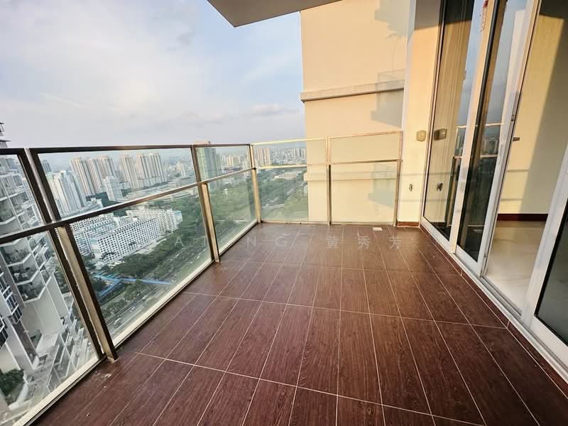 Vista Residences, 26 Jalan Datoh, Balestier / Toa Payoh, 4 Bedrooms, 1,410 sqft, Condominium For Sale, by Kat Ng 黄秀芳, 500224629 - Balcony - PropertyGuru.com.sg