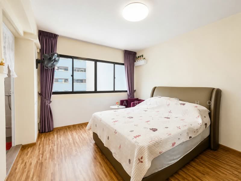 363 Woodlands Avenue 5, 363 Woodlands Avenue 5, Room Rental, 200 sqft, HDB Flat For Rent, by Caryn Annabelle Ho, 500224645 - Master bed room - PropertyGuru.com.sg