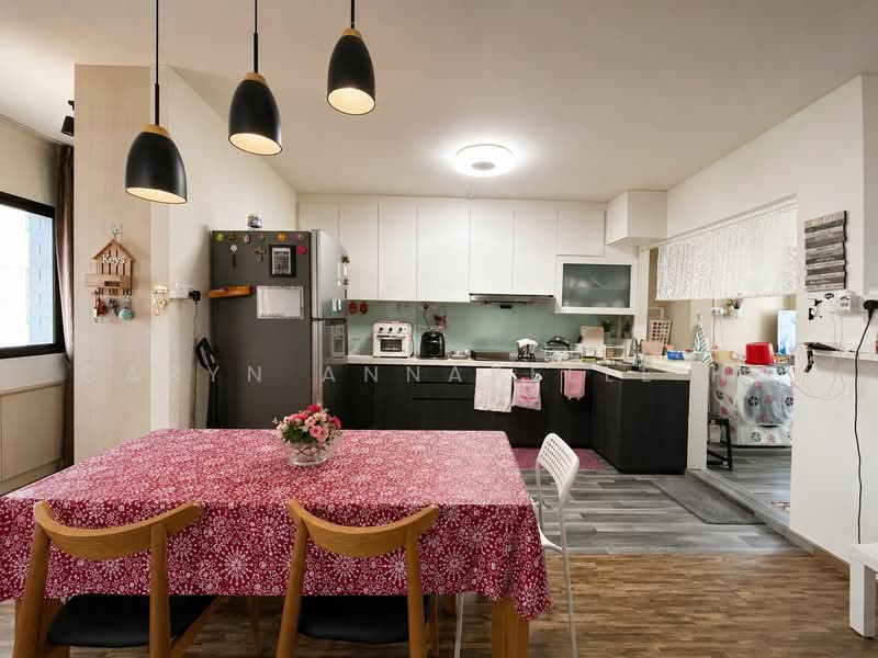 363 Woodlands Avenue 5, 363 Woodlands Avenue 5, Room Rental, 200 sqft, HDB Flat For Rent, by Caryn Annabelle Ho, 500224645 - Dining - PropertyGuru.com.sg