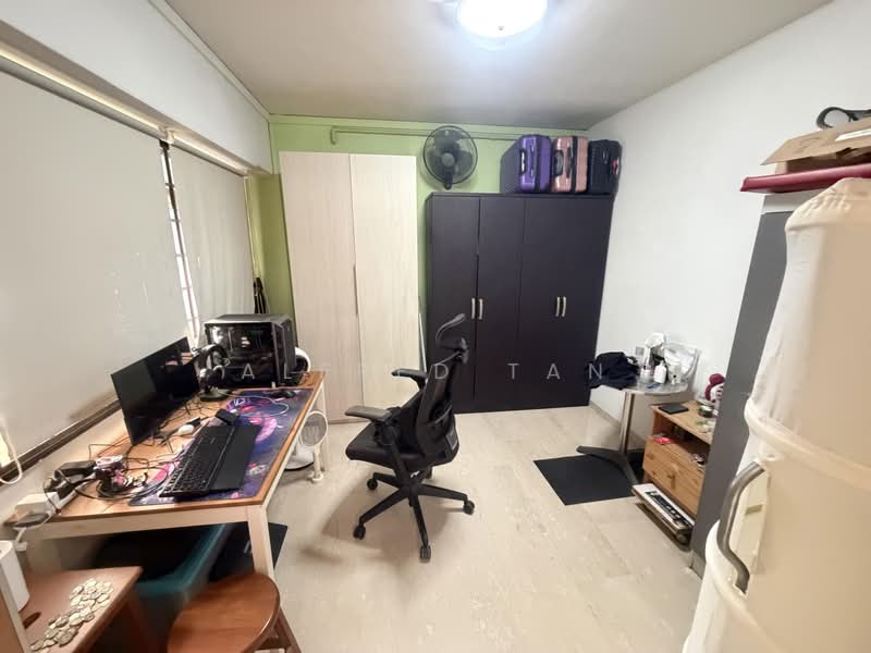 349 Tampines Street 33, 349 Tampines Street 33, 3 Bedrooms, 1,356 sqft, HDB Flat For Rent, by Alfred Tan, 500224653 - Study - PropertyGuru.com.sg