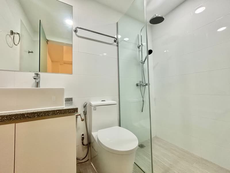 The Compass At Chancery, 6U Chancery Hill Road, 3 Bedrooms, 2,405 sqft, Cluster House For Rent, by Bhavina Kaur, 500224664 - Bathroom - PropertyGuru.com.sg