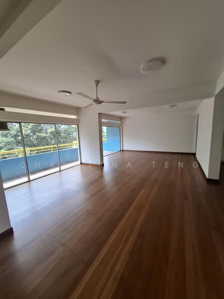 Neptune Court, 5 Marine Vista, 3 Bedrooms, 1,636 sqft, Apartment For Sale, by Christina Teng, 500224665 - Spacious Living & Dining Area - PropertyGuru.com.sg