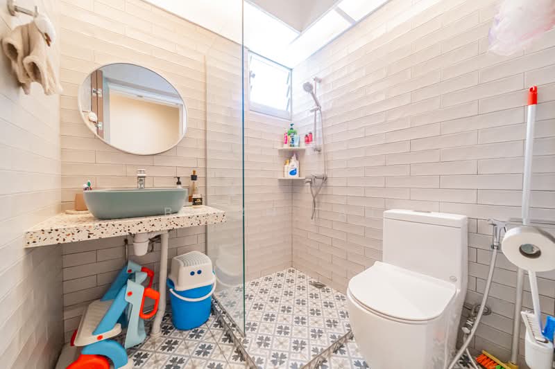 229A Sumang Lane, 229A Sumang Lane, 3 Bedrooms, 1,216 sqft, HDB Flat For Sale, by Bryan Tan, 500224666 - Bathroom - PropertyGuru.com.sg