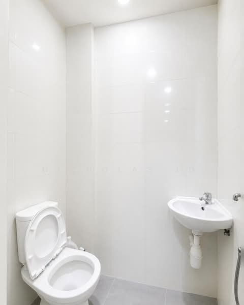 The Skywoods, 5 Dairy Farm Heights, 3 Bedrooms, 1,184 sqft, Condominium For Sale, by Nicholas JD, 500224669 - PropertyGuru.com.sg