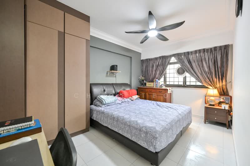 589D Montreal Drive, 589D Montreal Drive, 3 Bedrooms, 969 sqft, HDB Flat For Sale, by Chloe Teo, 500224671 - Master Bedroom - PropertyGuru.com.sg