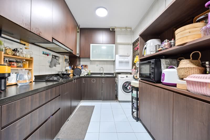 589D Montreal Drive, 589D Montreal Drive, 3 Bedrooms, 969 sqft, HDB Flat For Sale, by Chloe Teo, 500224671 - Kitchen - PropertyGuru.com.sg