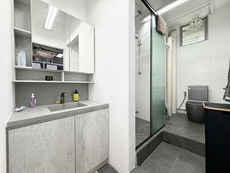 Wcega Tower, 21 Bukit Batok Crescent, Dairy Farm / Bukit Panjang / Choa Chu Kang, 1,916 sqft, Light Industrial (B1) For Rent, by Wilson Chia, 500224677 - Bathroom - CommercialGuru.com.sg